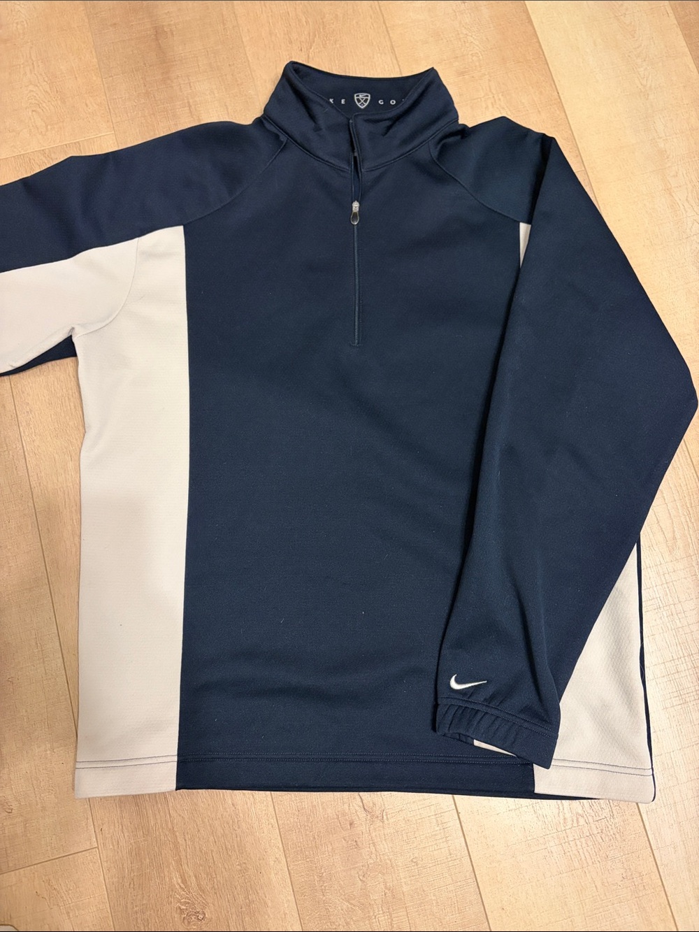 Nike Men’s Navy and Light Gray Half-Zip Pullover